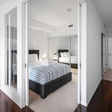 Downtown Toronto 1 Bdrm Condo With Parking And Views Buitenkant foto