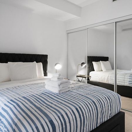 Downtown Toronto 1 Bdrm Condo With Parking And Views Buitenkant foto