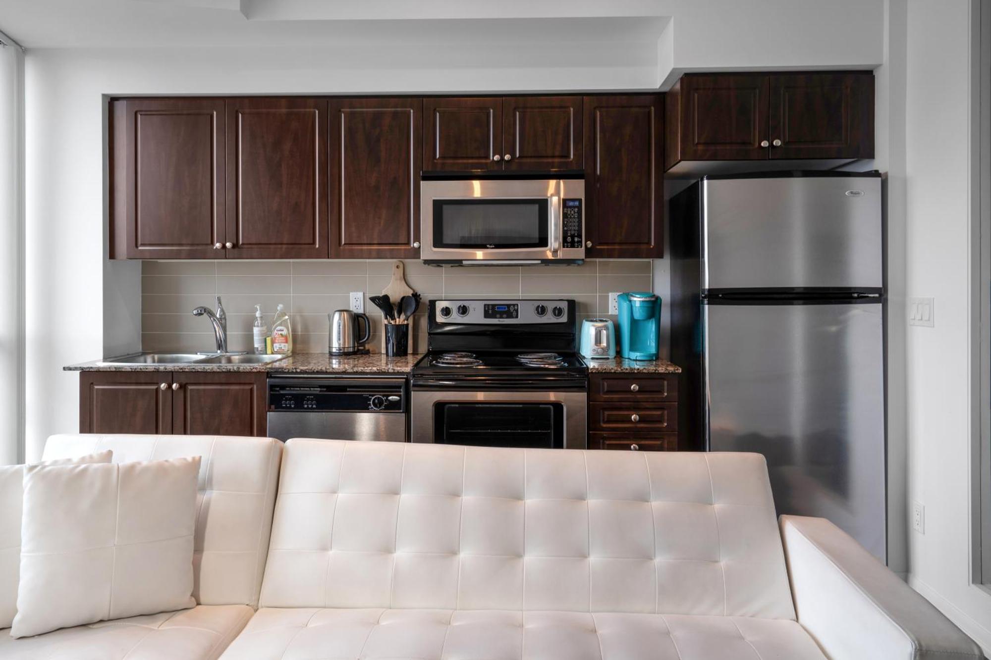 Downtown Toronto 1 Bdrm Condo With Parking And Views Buitenkant foto