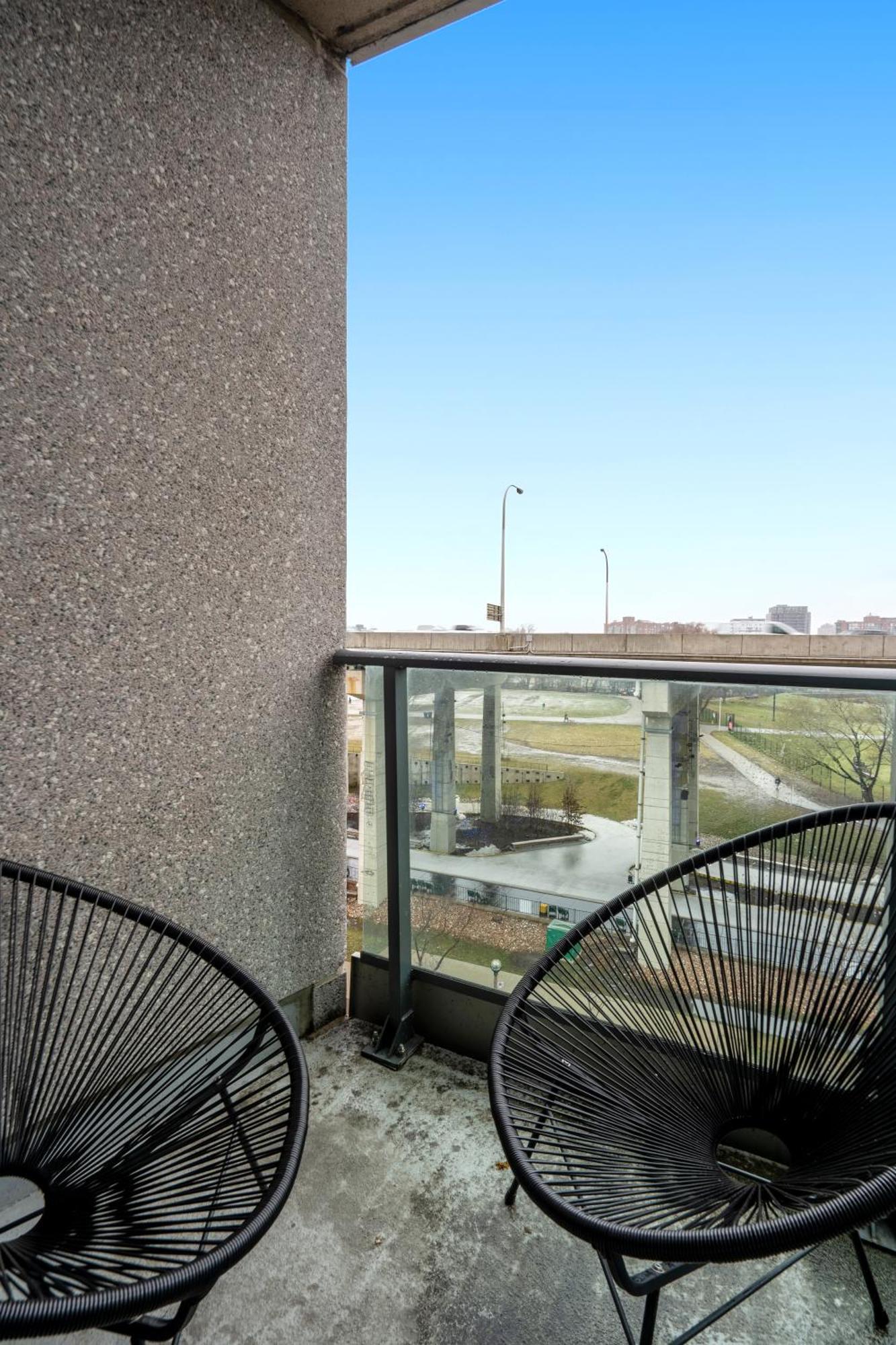 Downtown Toronto 1 Bdrm Condo With Parking And Views Buitenkant foto